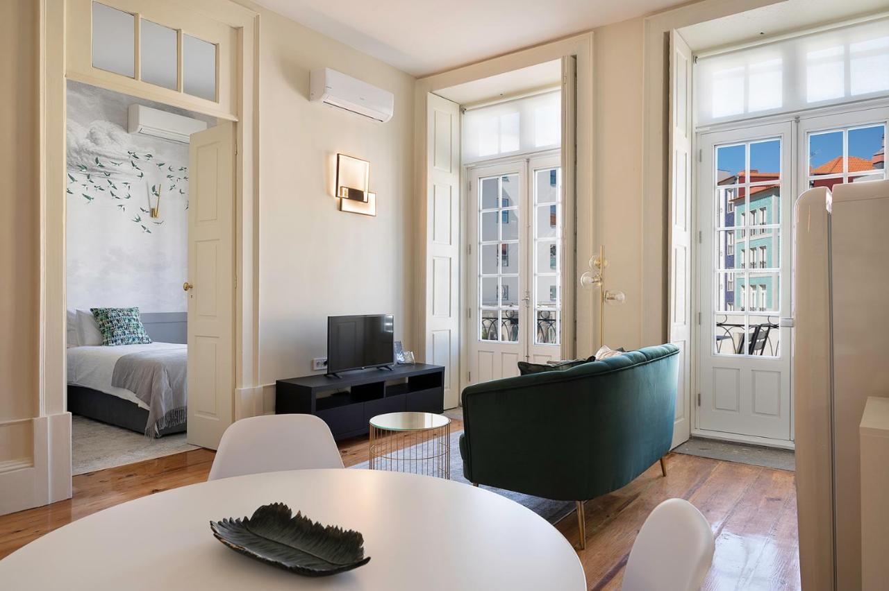 Historic Apartment At Cardosas With Balcony بورتو المظهر الخارجي الصورة